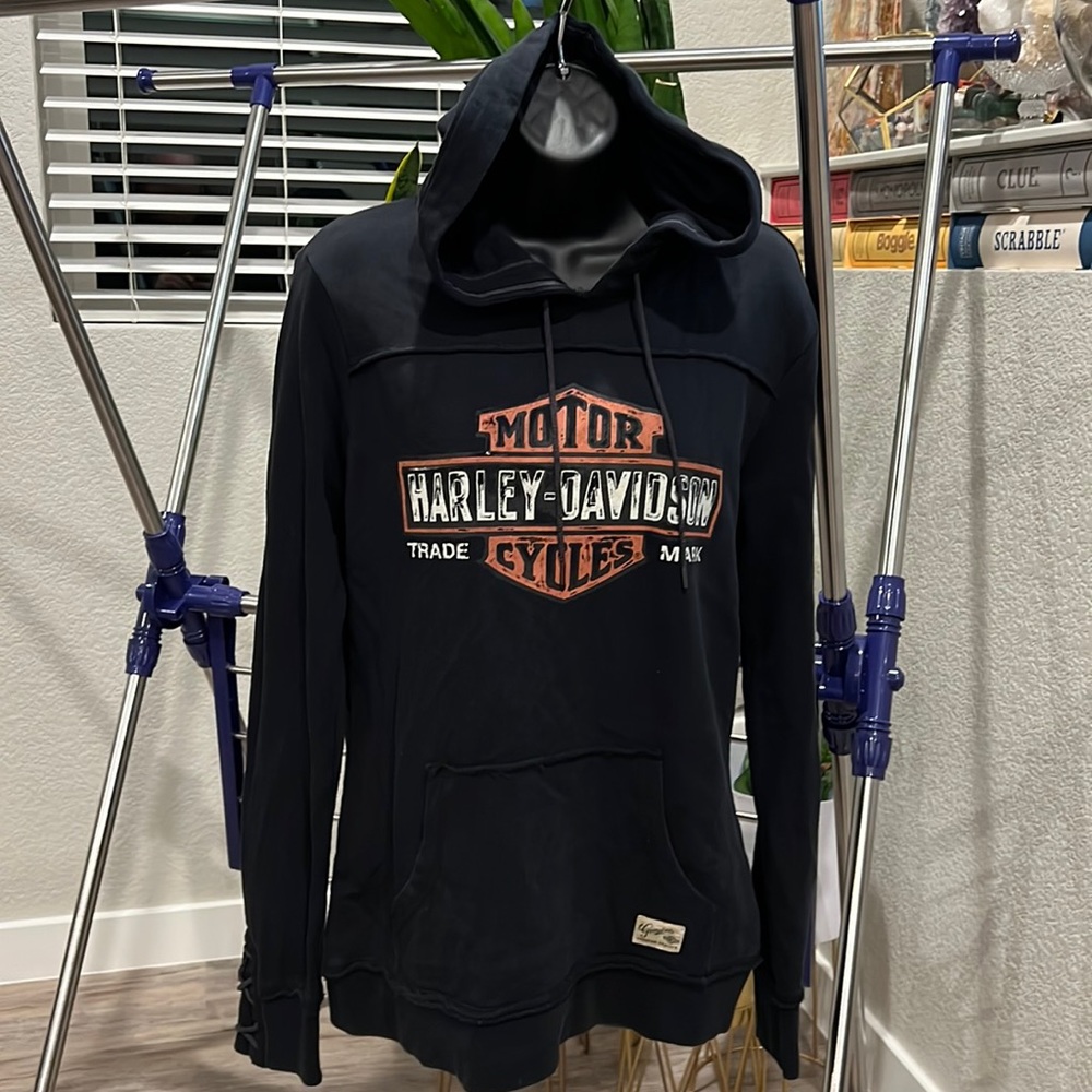 Women’s Harley Davidson size Large hoodie. New with tags
